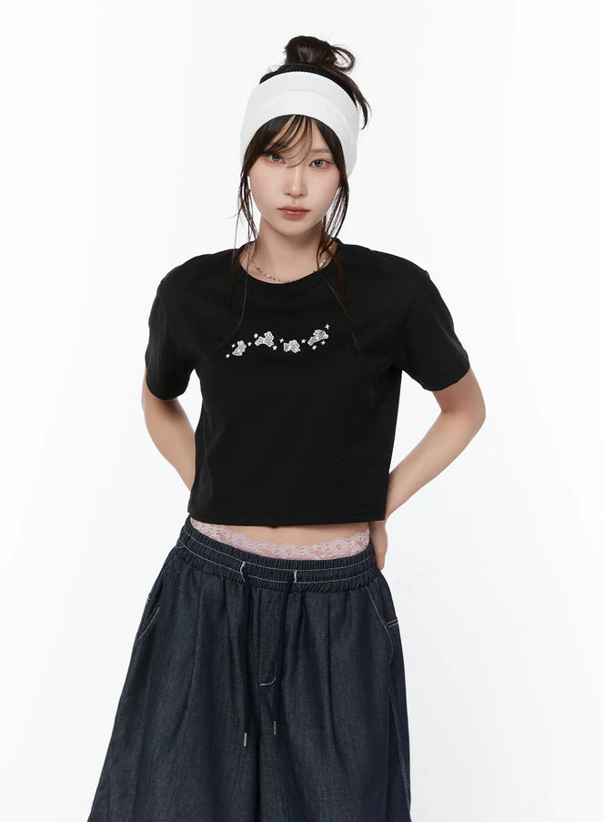 graphic-short-sleeve-crop-top-cy515 / Black