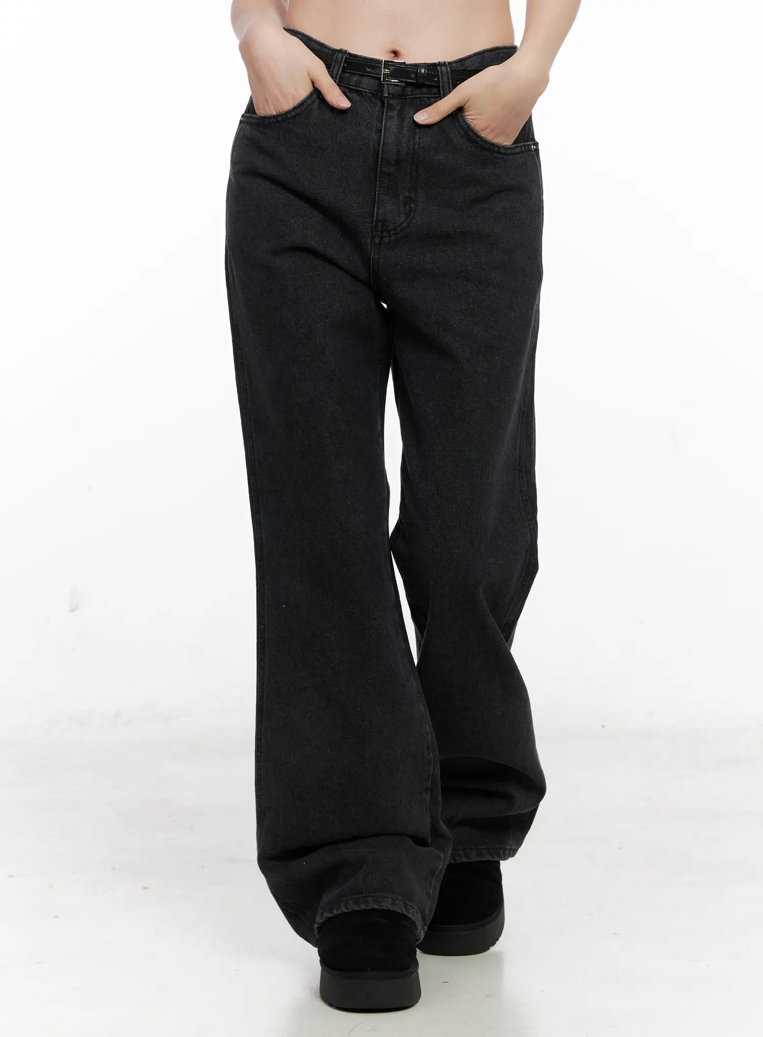 Eileen Belted Flare Jeans CN504 in Black, size L