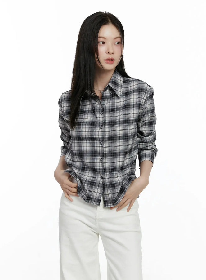 plaid-crop-long-sleeve-shirt-f502 / Black