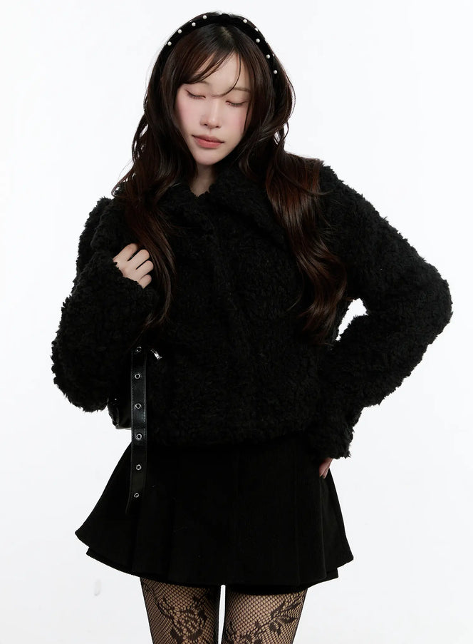 cozy-faux-fur-sherpa-jacket-cn525 / Black