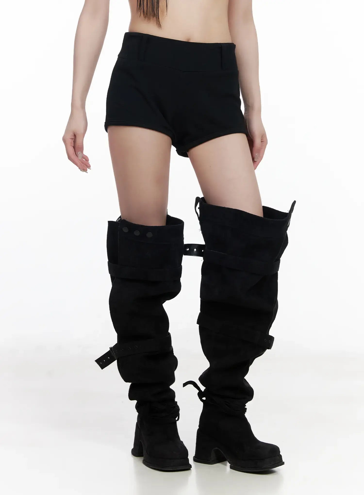 high-waist-flap-pocket-shorts-cf523