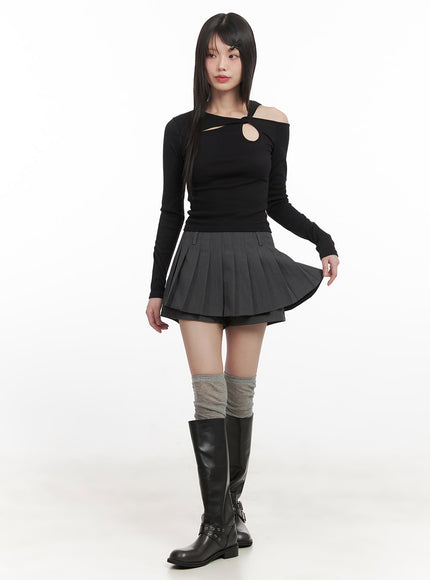 pleated-mini-skirt-with-built-in-shorts-cj528