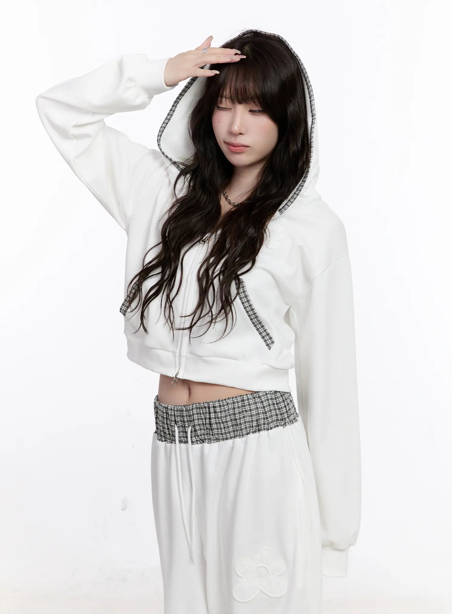 plaid-trim-crop-zip-up-hoodie-cs530