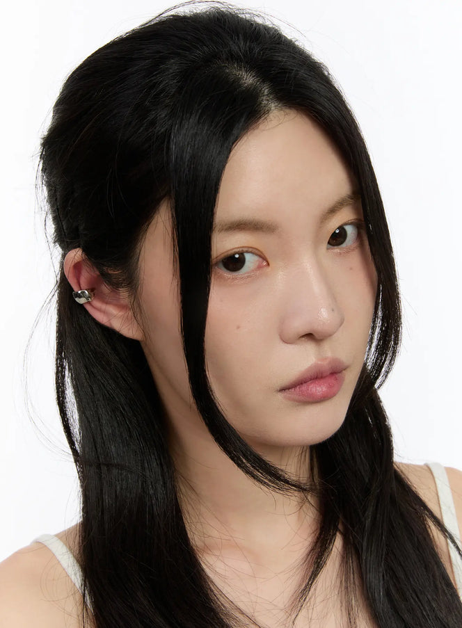 modern-sculpted-ear-cuff-ca508