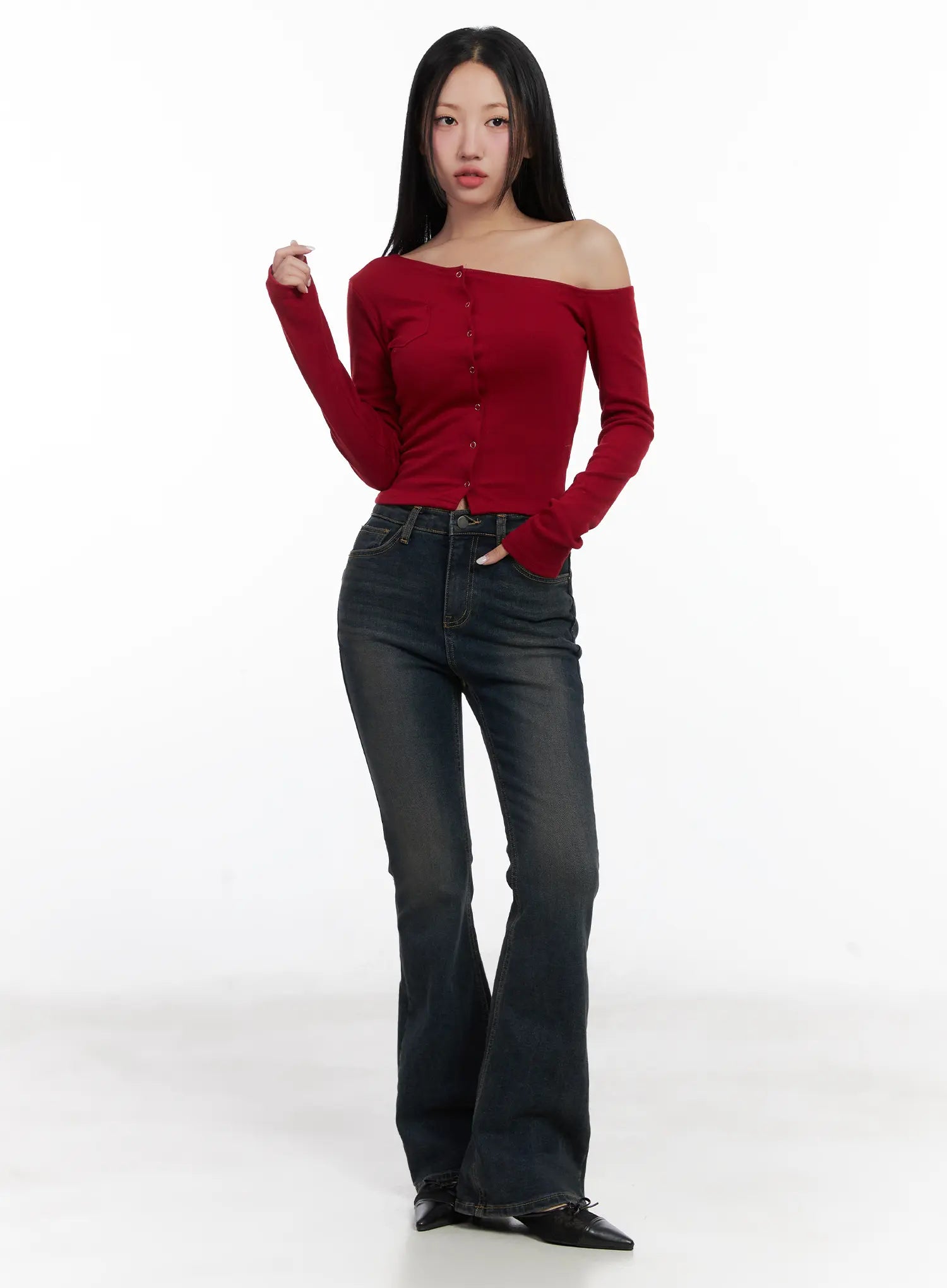 Jay Dark-Wash Bootcut Jeans CD501 in dark blue, full-body front shot on model, normal fit high-waist bootcut denim styled with red off-shoulder ribbed top and black flats.