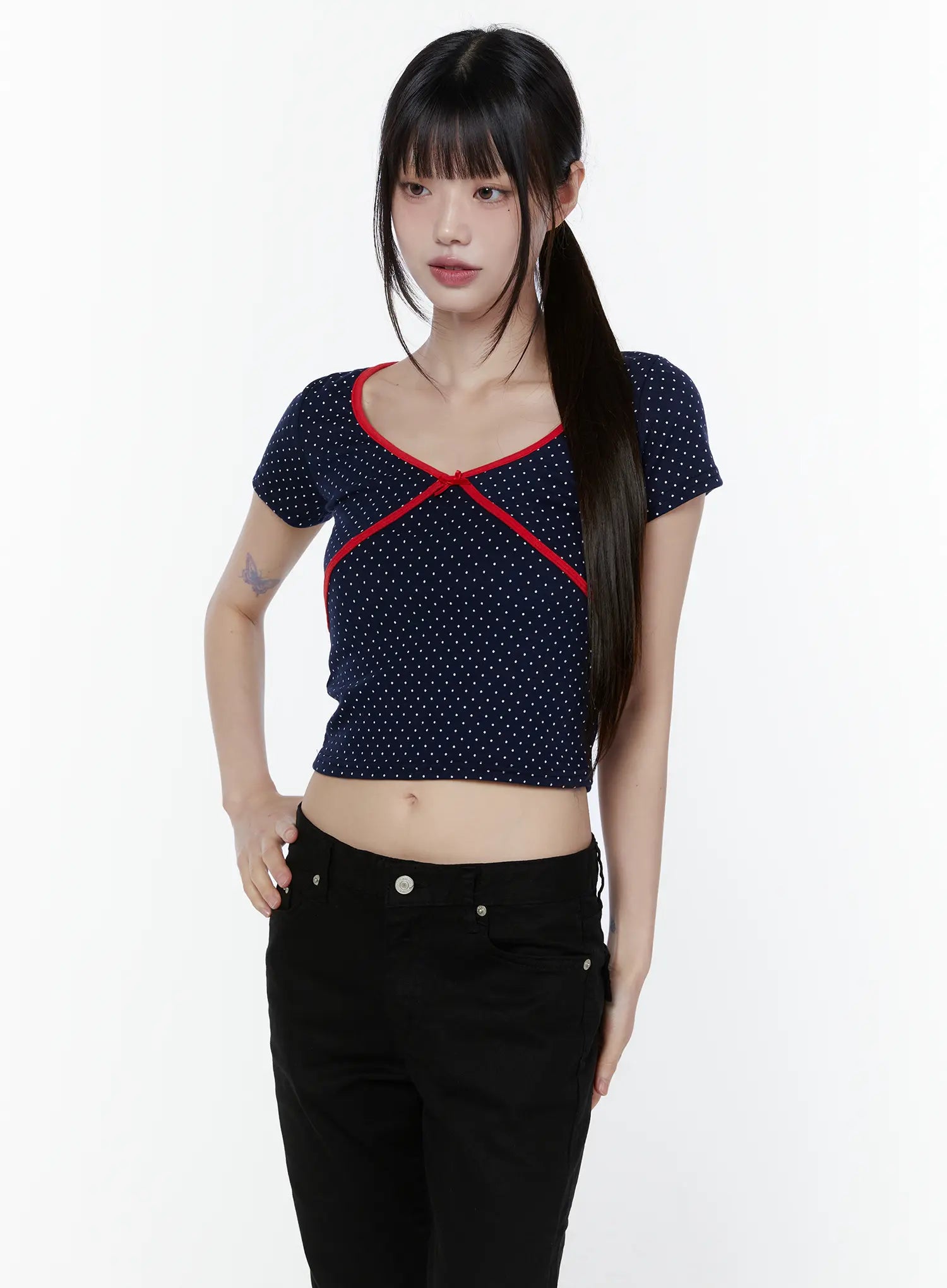 polka-dot-ribbon-v-neck-tee-cu508 / Dark blue