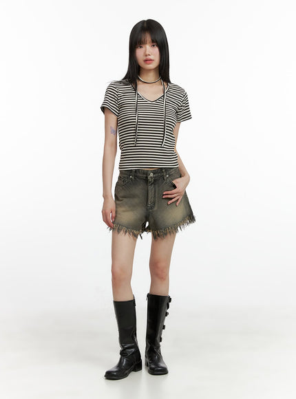 washed-distressed-denim-shorts-cl401