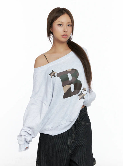 camo-logo-off-shoulder-sweatshirt-cs505