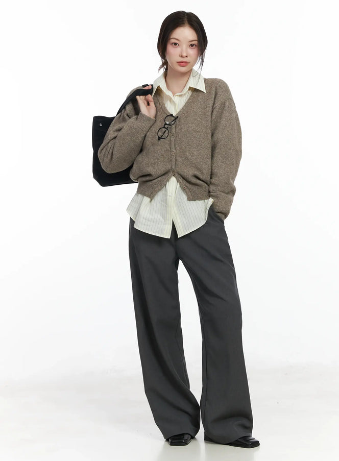 cropped-v-neck-cardigan-if525