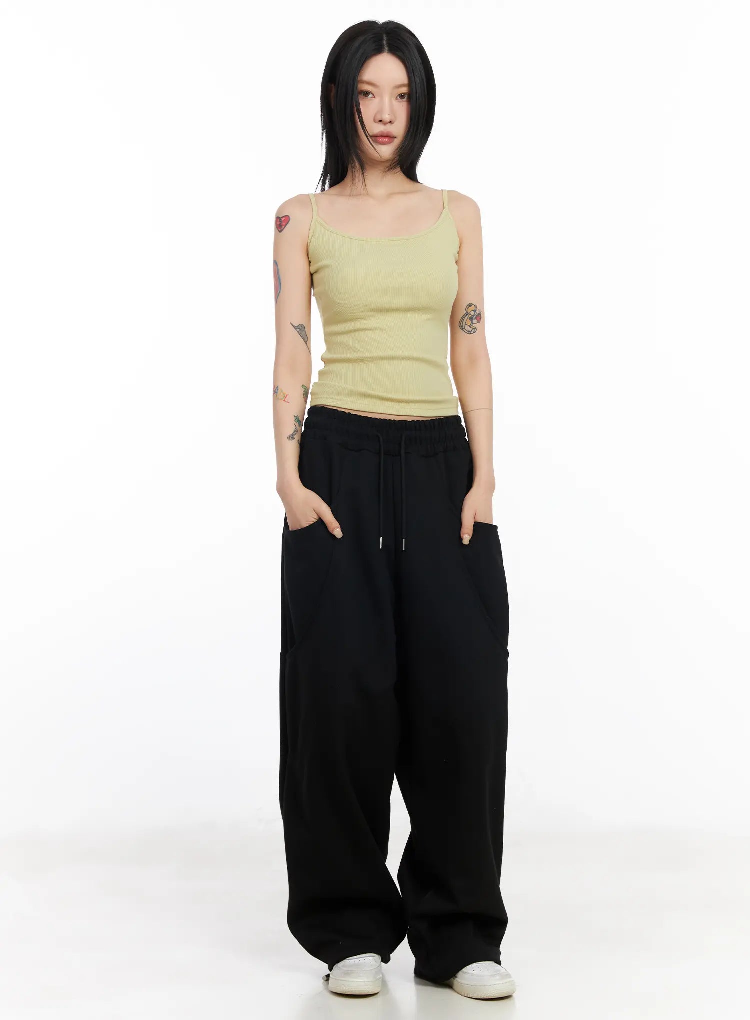 wide-leg-sweatpants-cf526