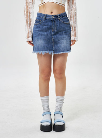 ripped-hem-denim-mini-skirt-cu301