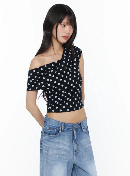 polka-dot-off-shoulder-crop-top-iy525
