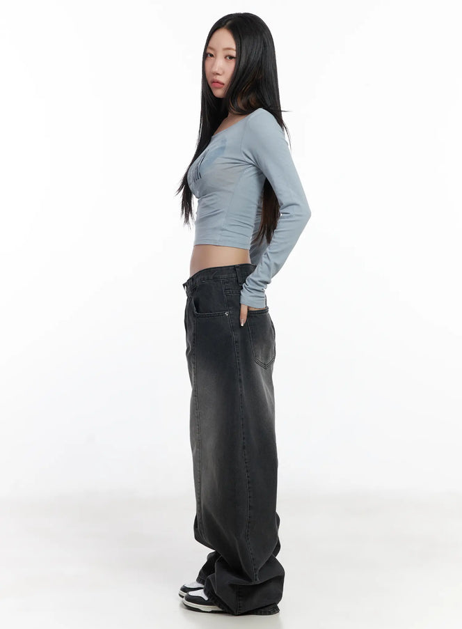 alana-belt-detail-baggy-jeans-cj530
