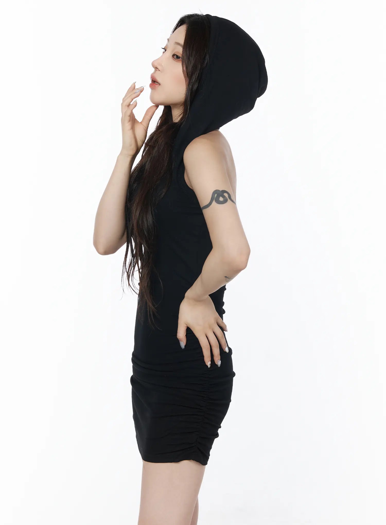 padded-hooded-ruched-bodycon-mini-dress-cu504