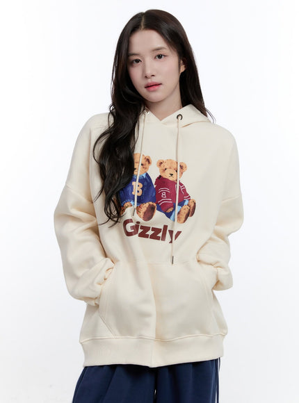 cute-graphic-hoodie-on418