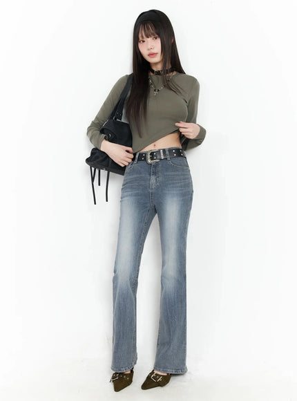 chlo-high-rise-bootcut-jeans-im523