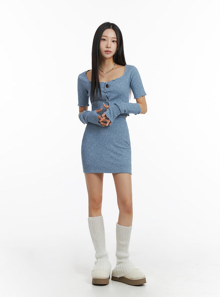 square-neck-crop-tee-with-hand-warmer-skirt-set-cj408