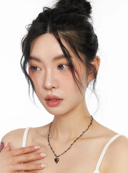 red-heart-necklace-cj523