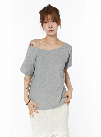 off-shoulder-boxy-tee-cy527 / Gray