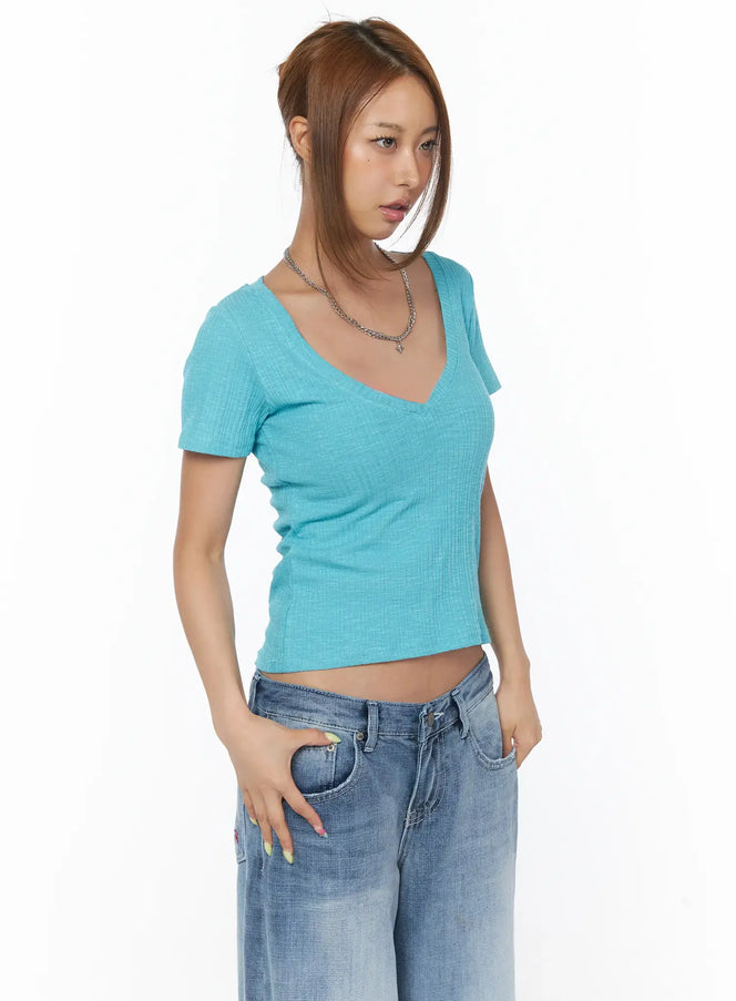 ribbed-deep-v-neck-tee-cu501 / Light blue