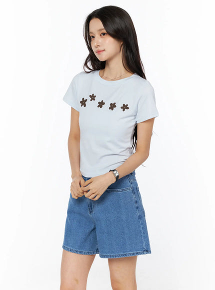 floral-graphic-crop-top-cu522 / Light blue