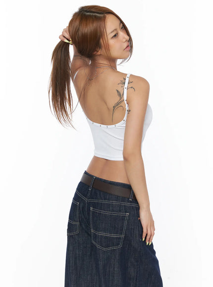studded-crop-tank-top-cu502 / White
