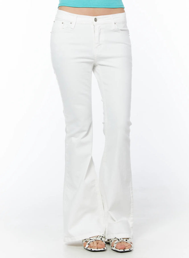 studded-low-rise-bootcut-pants-cy527 / White