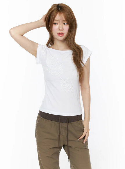 floral-embroidered-short-sleeve-top-cu511 / White