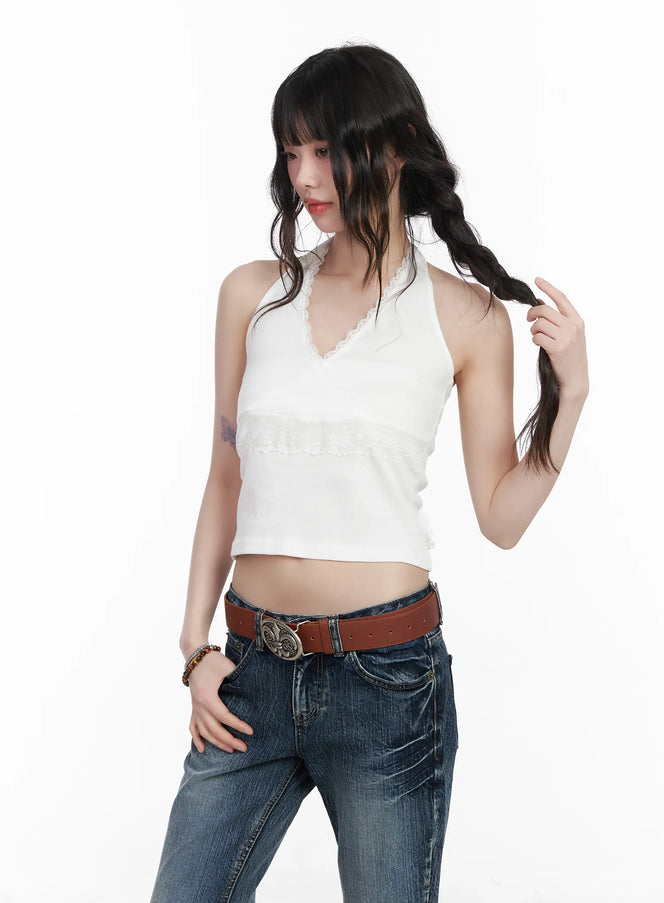 lace-trim-halter-crop-top-cm526 / White