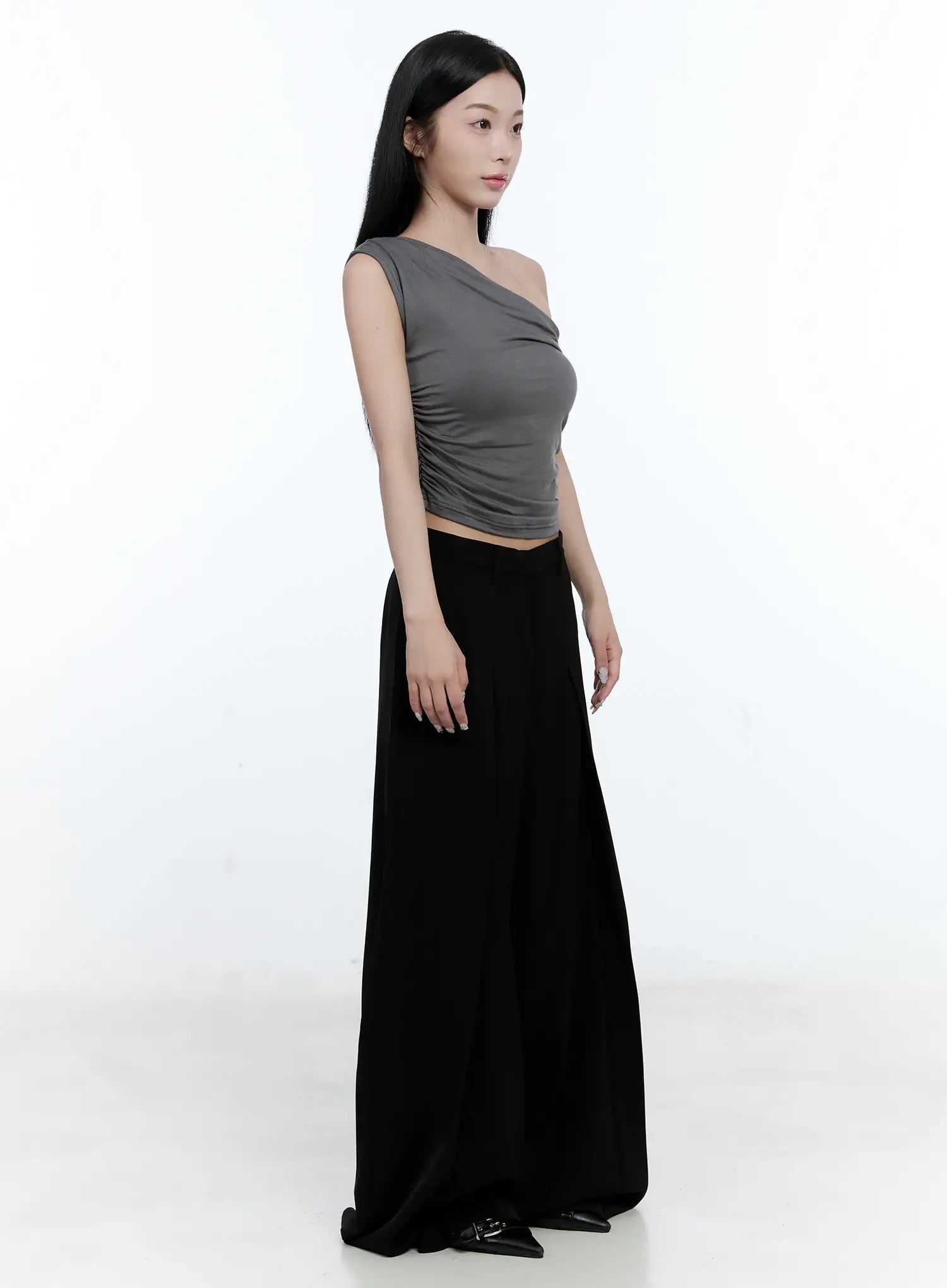 wide-leg-pleated-slacks-cl530