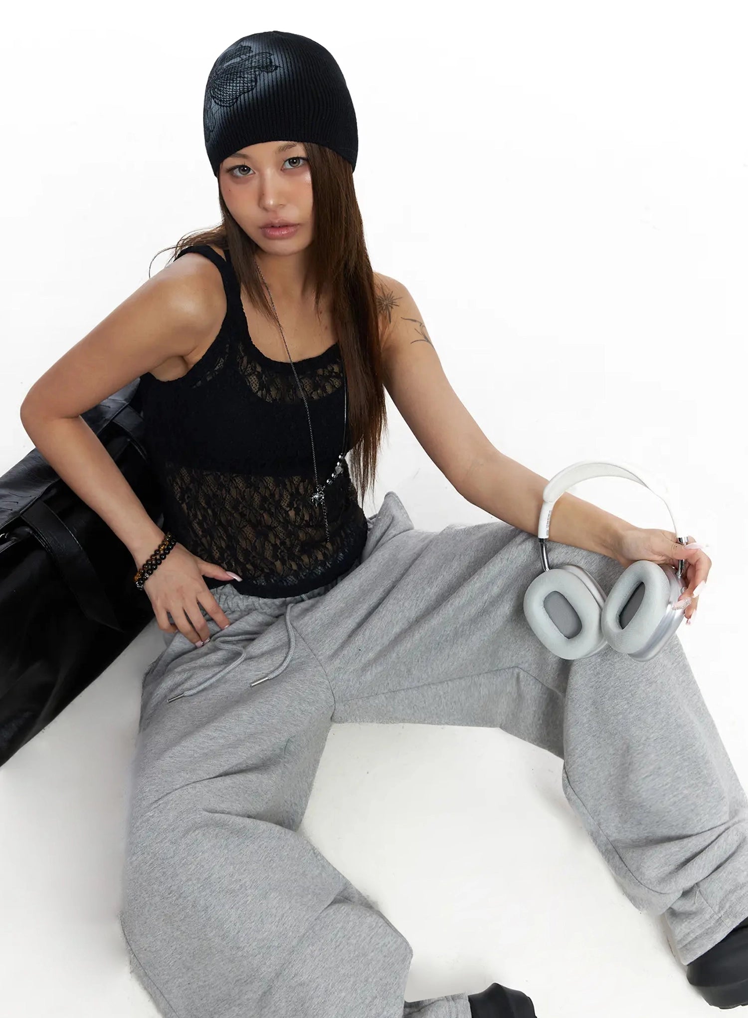 floral-stencil-beanie-iy501