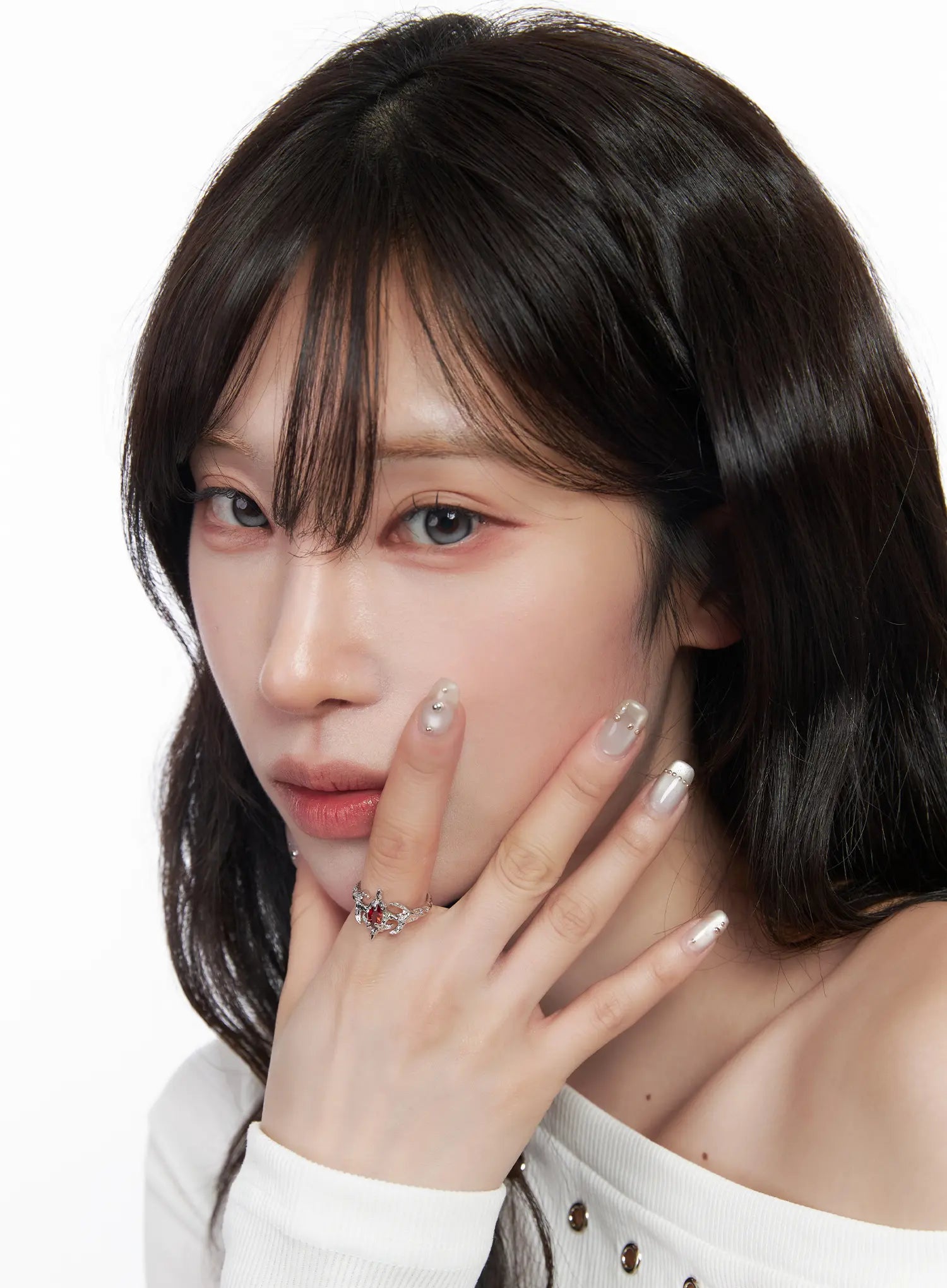 centered-red-cubic-ring-cf525