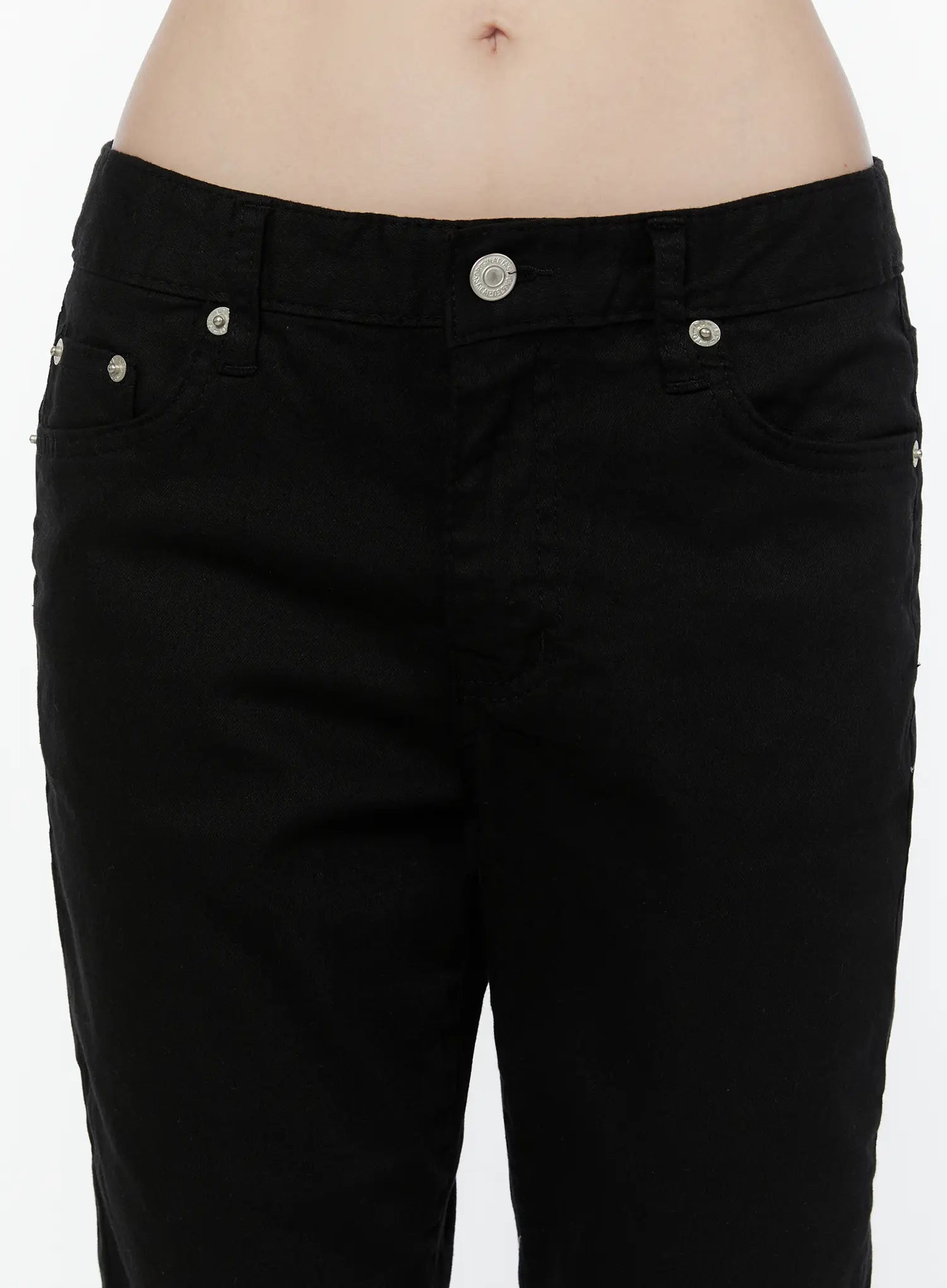 basic-slim-fit-capri-pants-cu508