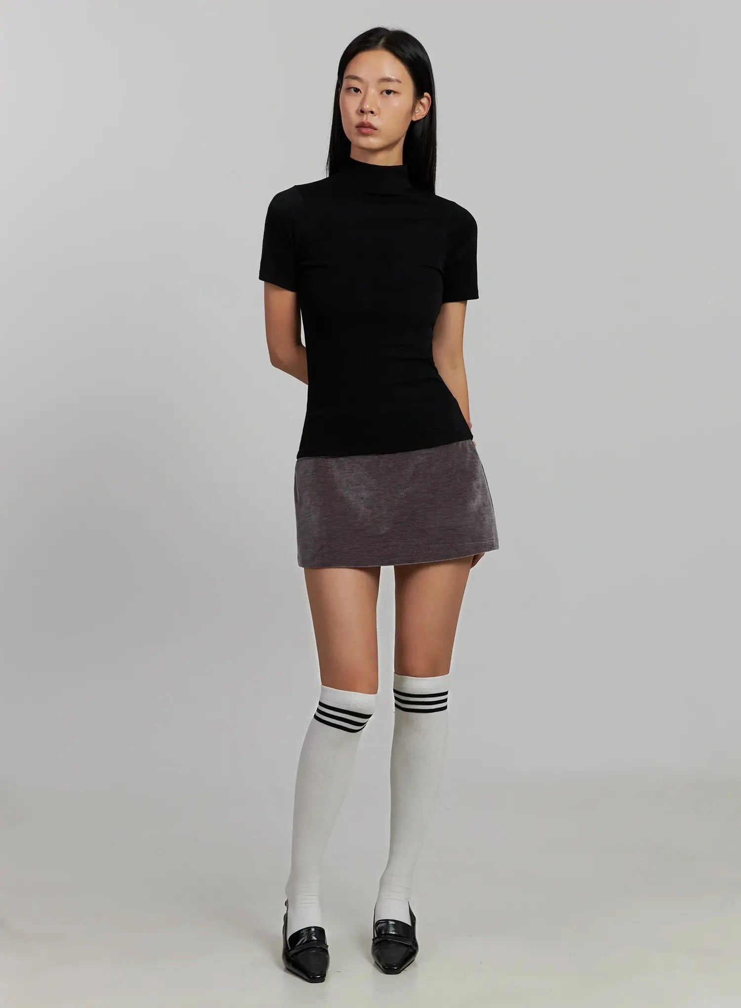 velvet-low-rise-mini-skirt-ij502