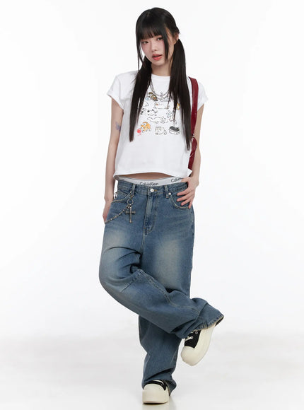 kitty-graphic-semi-crop-tee-cm526