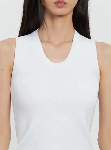 u-neck-knit-tank-il528