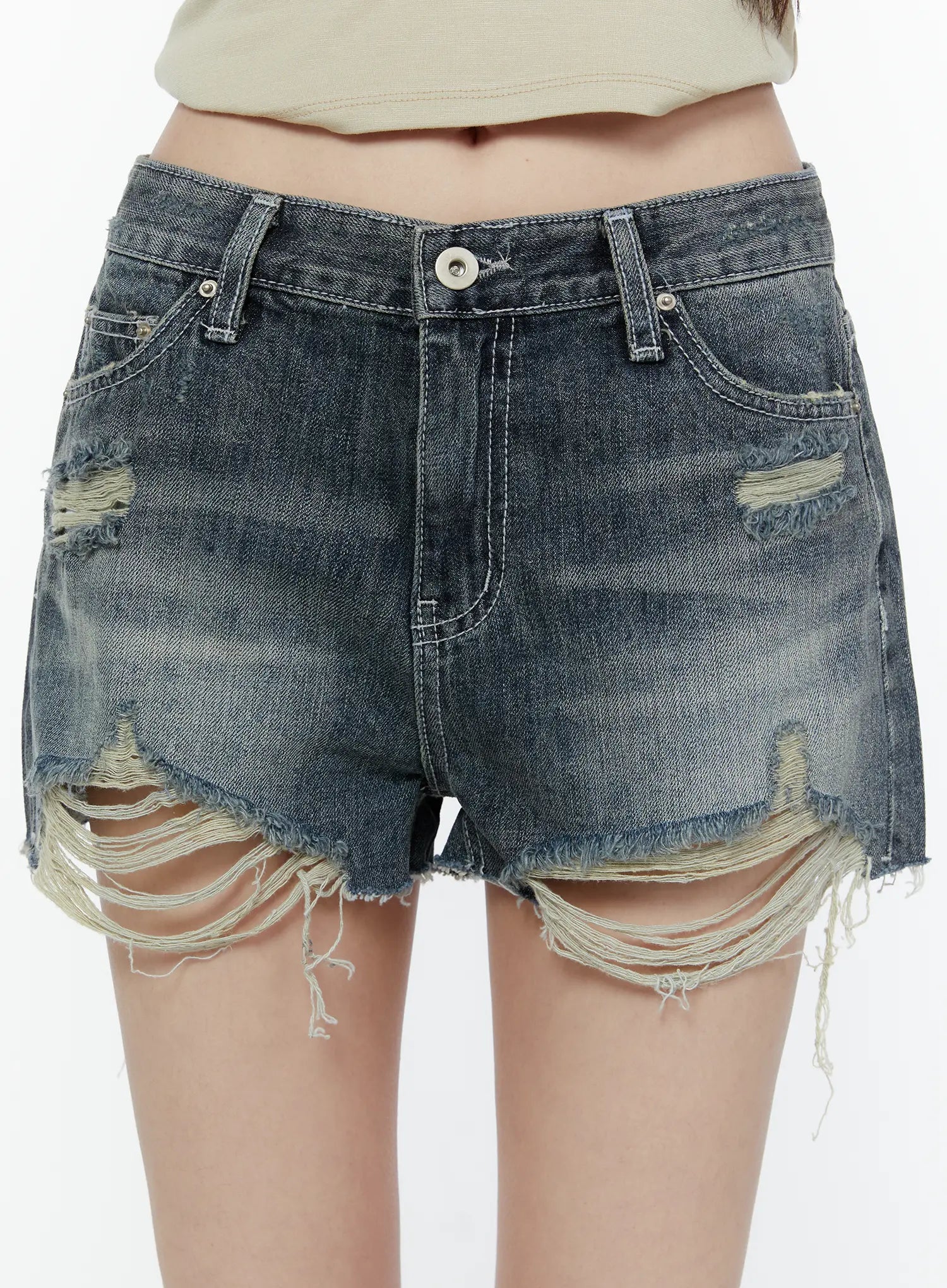 vintage-distressed-denim-shorts-cu508