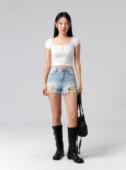 high-waist-ripped-shorts-cl319