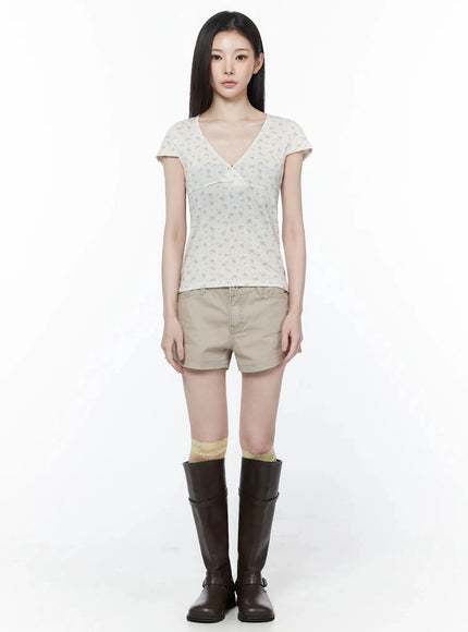 floral-v-neck-wrap-top-iu512