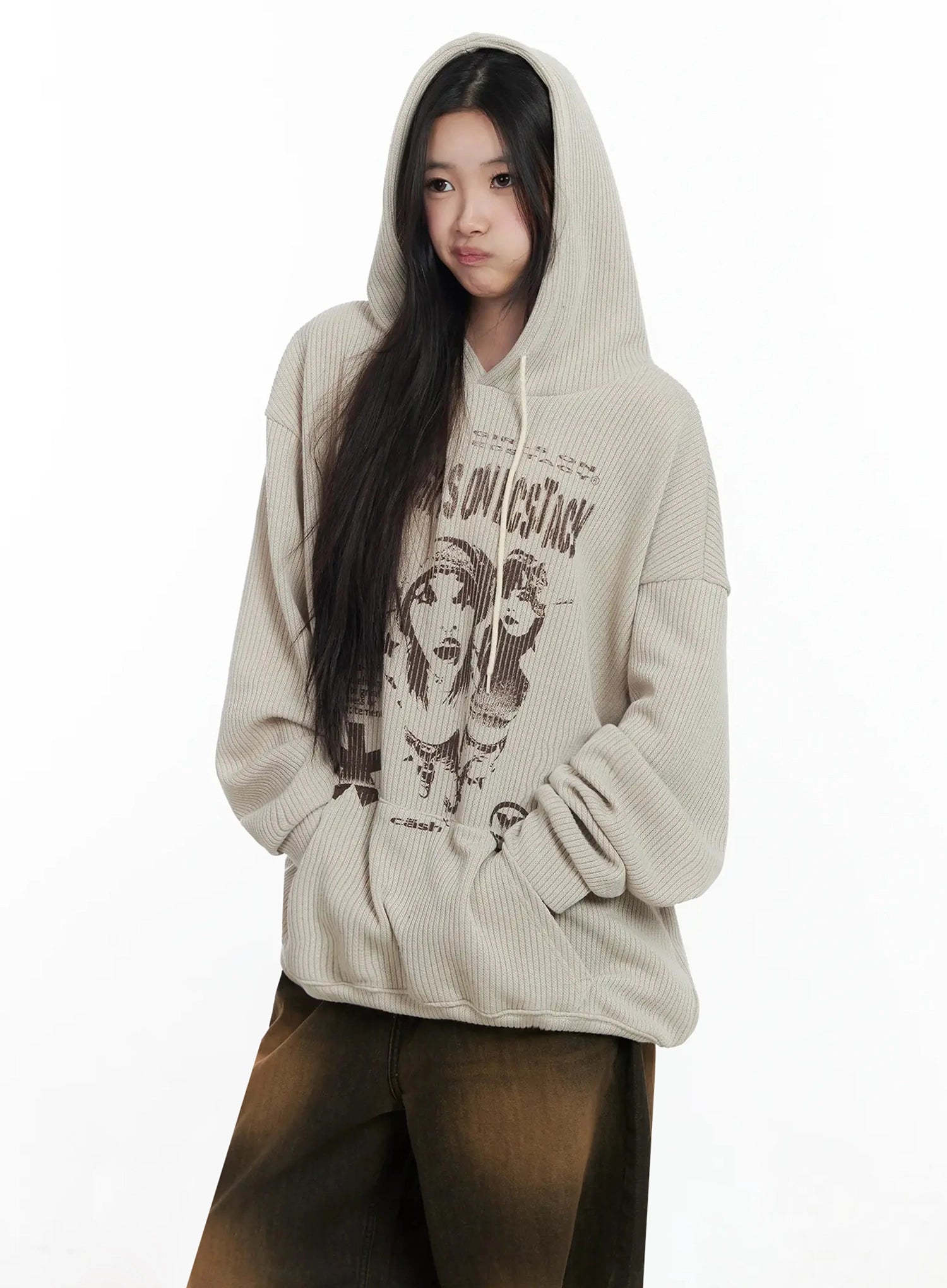 ribbed-graphic-knit-hoodie-im502