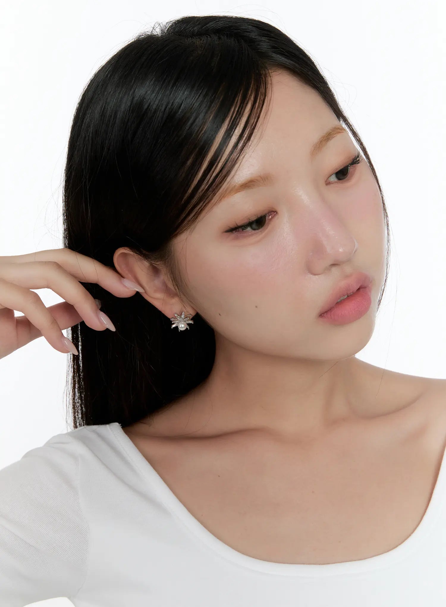 radiant-sun-faux-pearl-stud-earrings-cs518