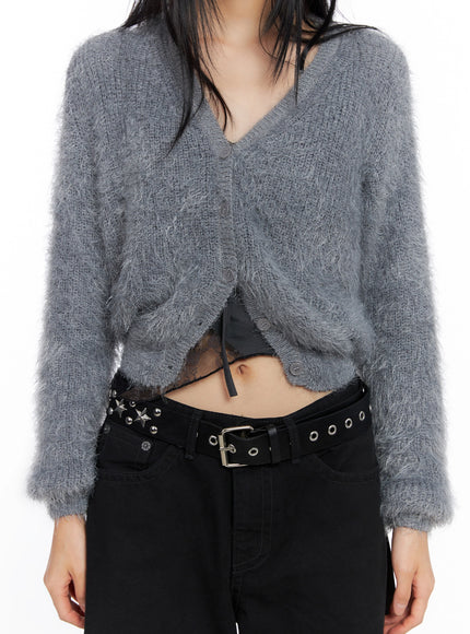 soft-knit-buttoned-cardigan-co517