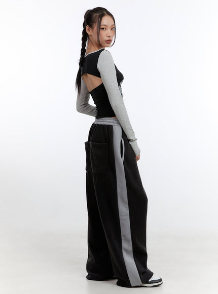 graphic-u-neck-cut-out-crop-top-cn401