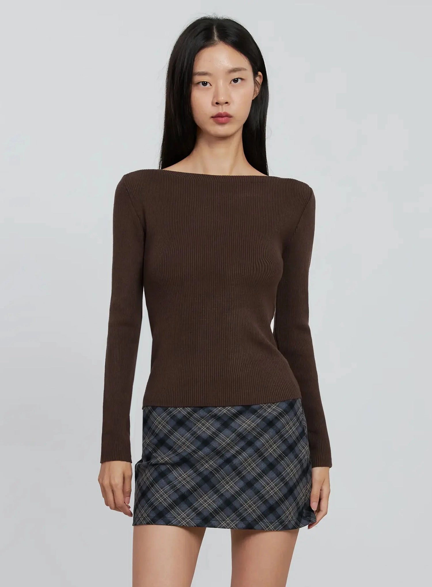 chic-boat-neck-sweater-in507