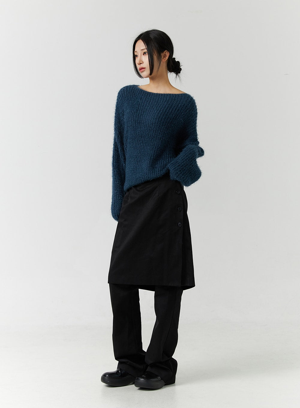 soft-boat-neck-knit-sweater-cn329