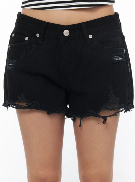 distressed-black-shorts-cu502