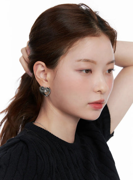 textured-heart-earrings-cg521