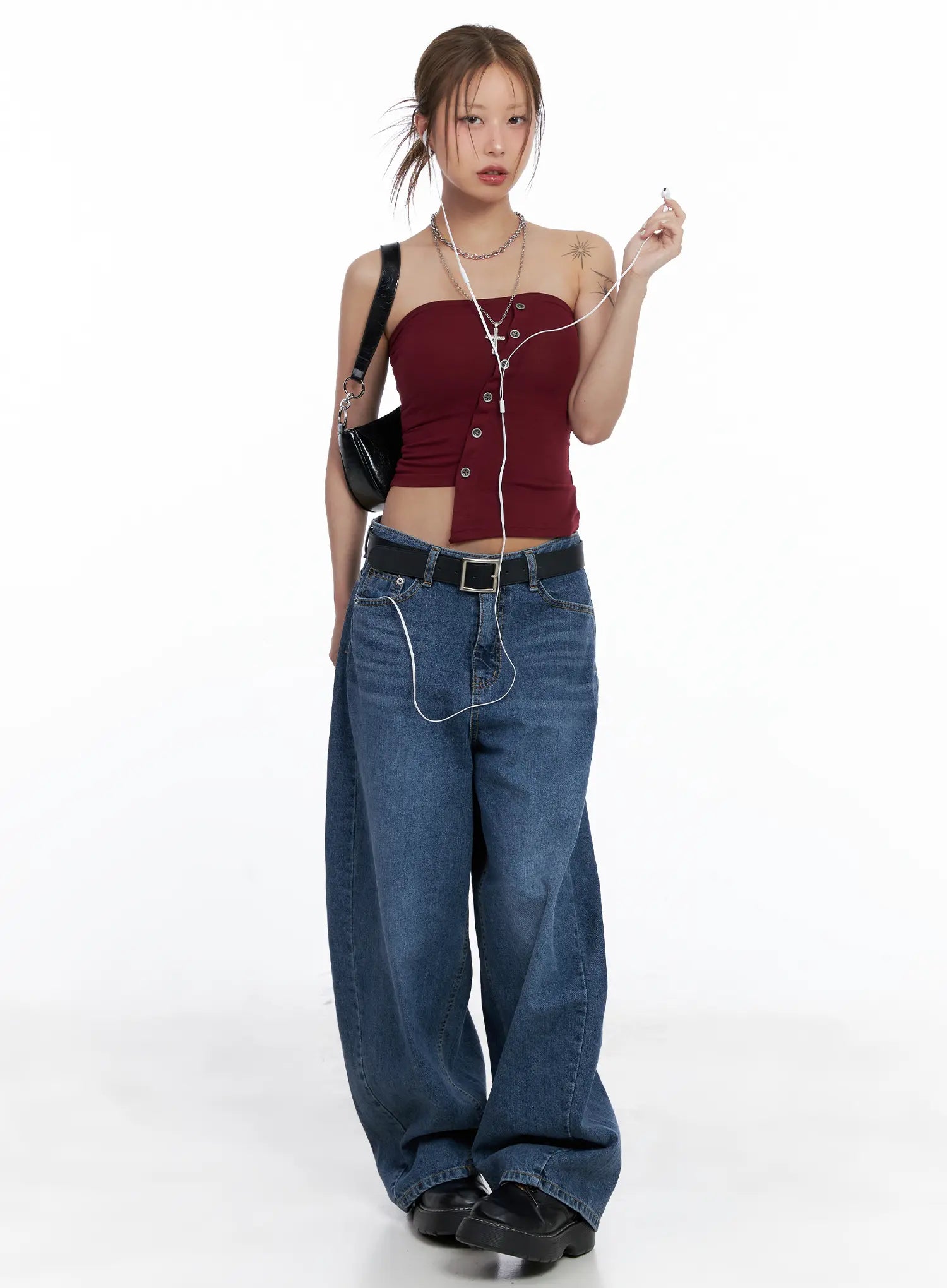Shuhua Washed Wide-Leg Denim Jeans CL510 in dark blue, full-length front editorial shot, paired with burgundy strapless crop top, black belt, crossbody bag, and loafers.