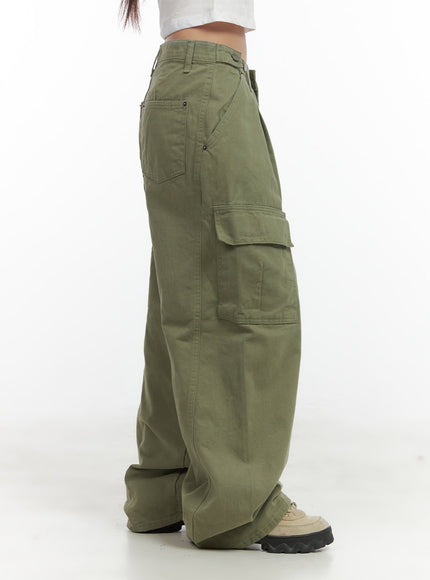 blair-wide-fit-pintuck-cargo-pants-co417