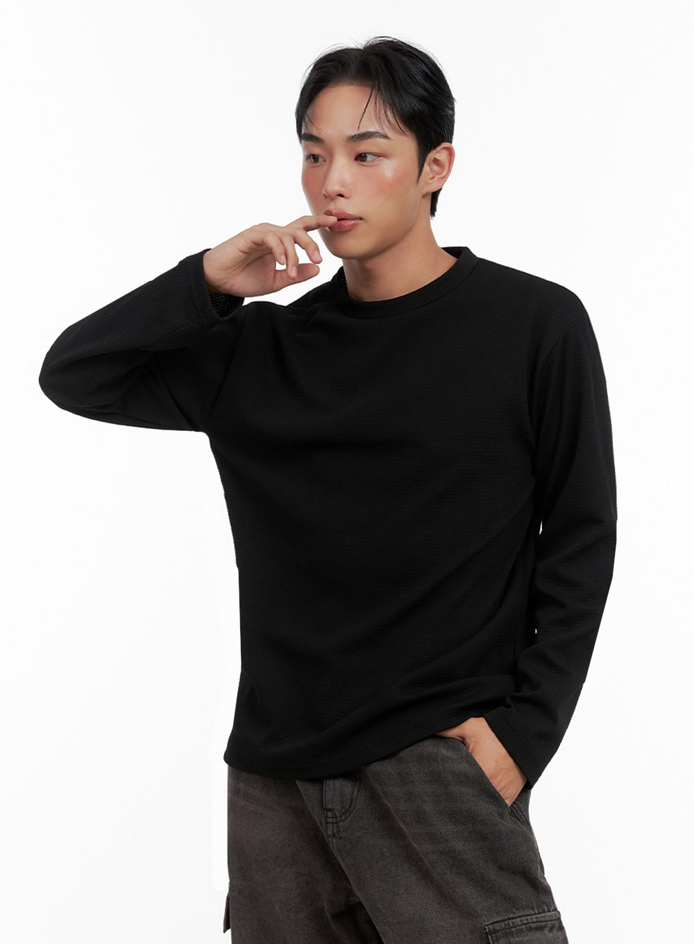 mens-basic-long-sleeve-tee-in426